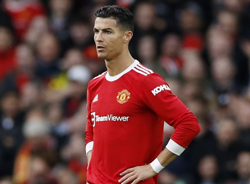 Ferdinand: 'Liverpool choi bong voi tre con' hinh anh