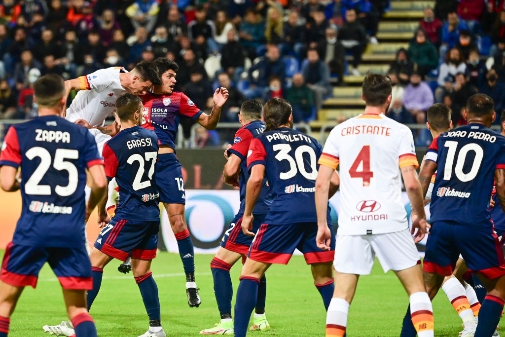 Roma dau Cagliari anh 2