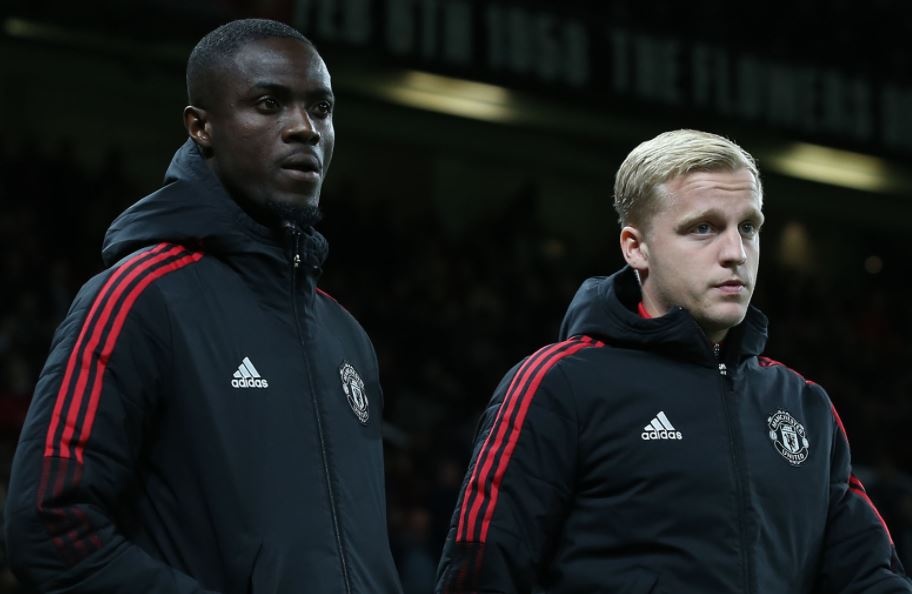 Hai cau thu MU bat man voi HLV Solskjaer hinh anh