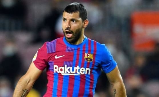 Barca khong thang 3 tran lien tiep tai La Liga hinh anh