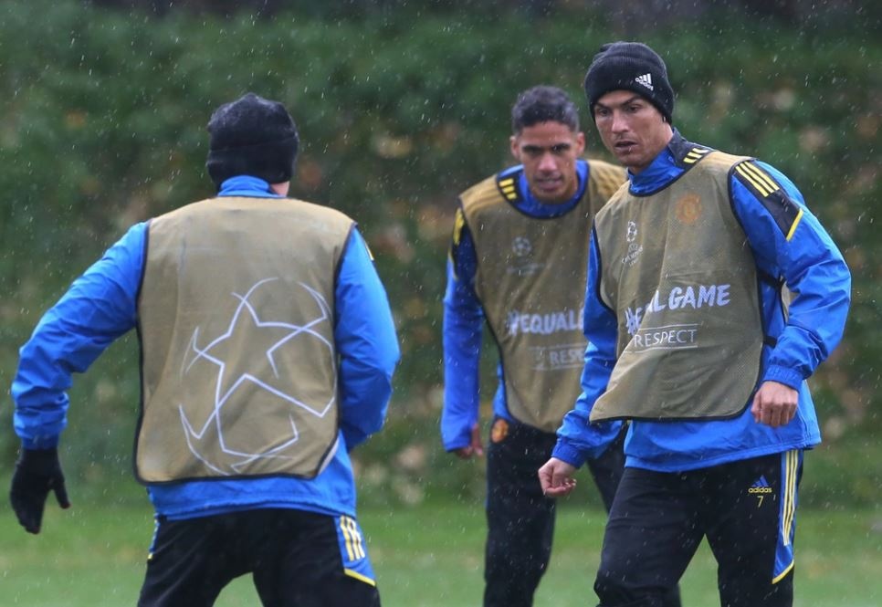 Ronaldo gui thong diep truoc ngay tro lai Italy anh 4