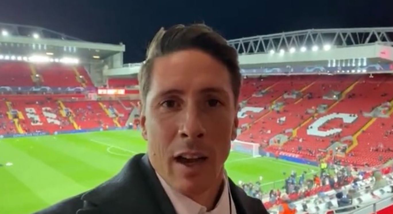 Torres tro lai Anfield anh 1