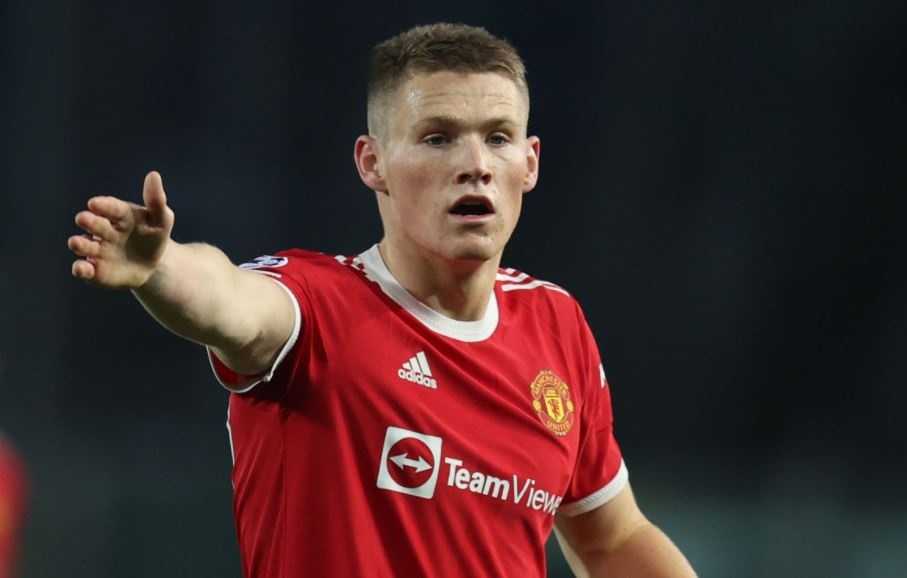 Roy Keane chi ten 3 cau thu khong du kha nang choi cho MU hinh anh