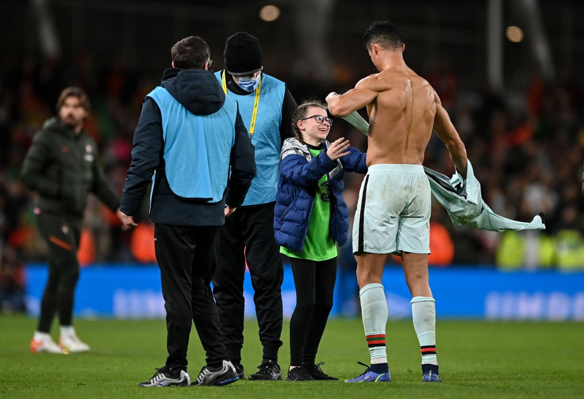 Ronaldo tang ao dau anh 2