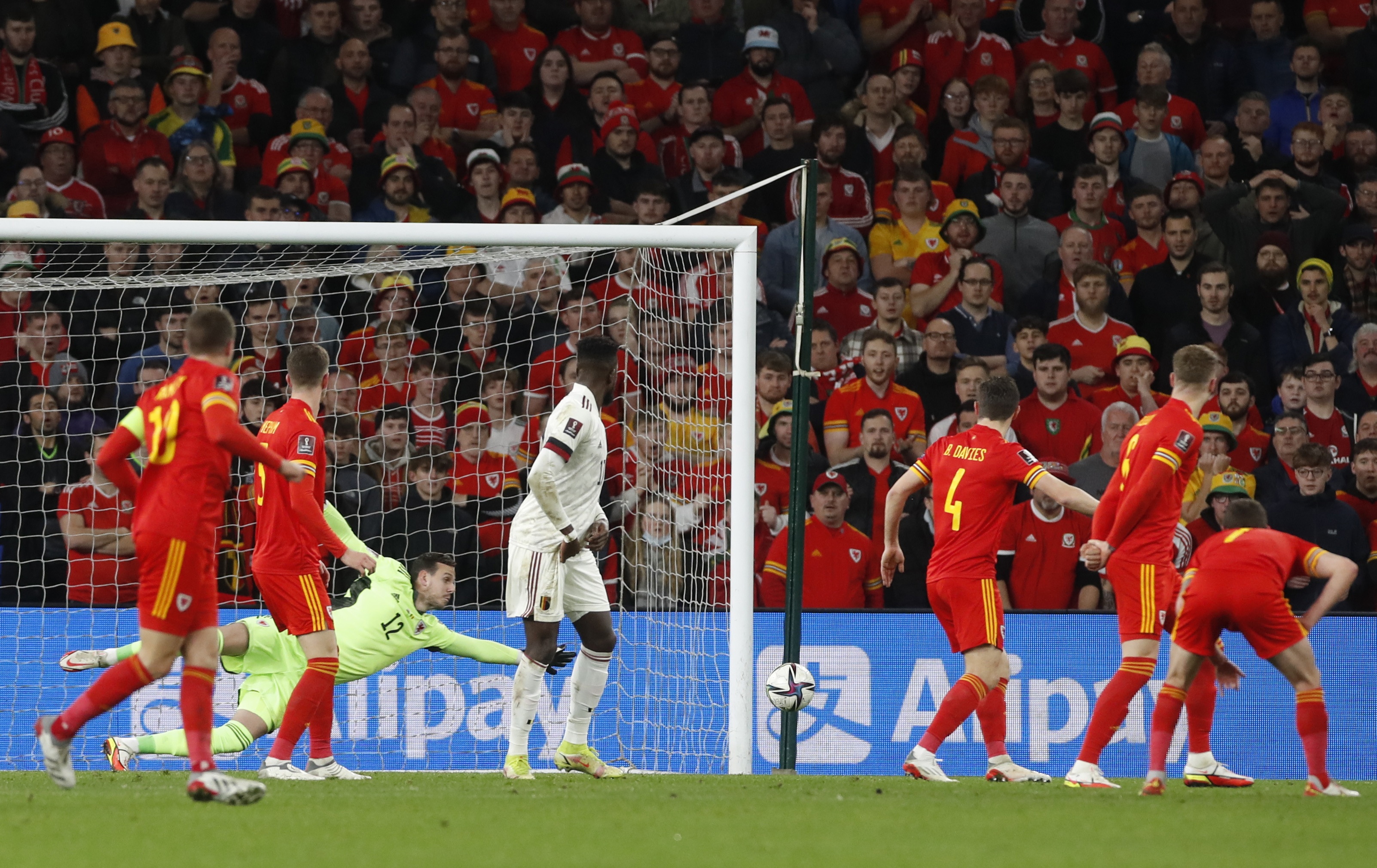 Xu Wales dau Bi anh 3