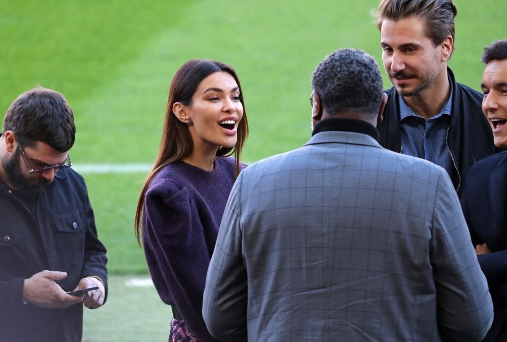 Vo sieu mau du le ra mat cua Alves anh 4