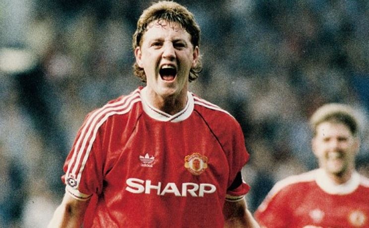 Cuu doi truong MU muon tiep quan ghe nong tai Old Trafford hinh anh