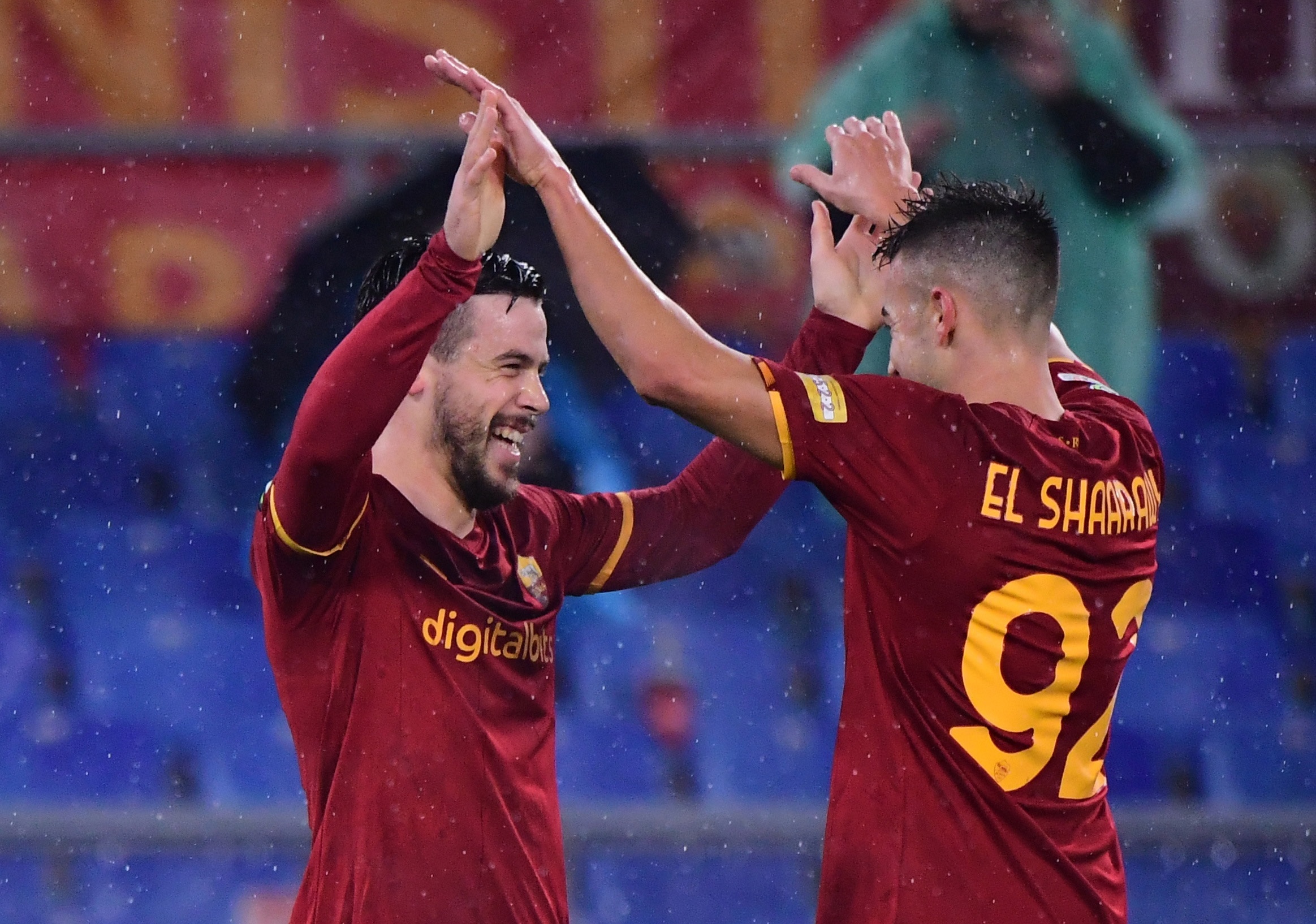 Roma dau Zorya anh 2