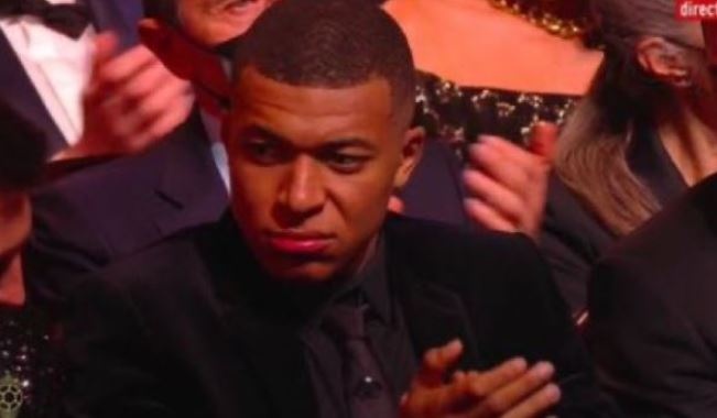 Mbappe nhan mat khi dung thu 9 o cuoc dua Qua bong vang hinh anh