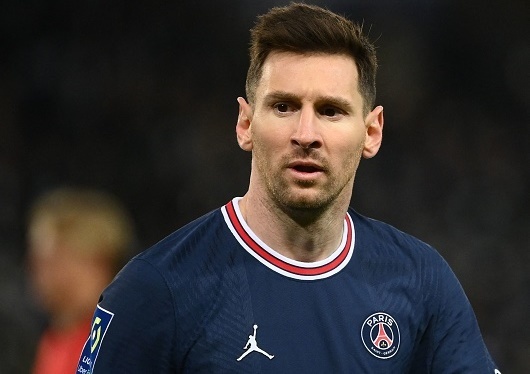 Messi tit ngoi sau khi gianh Qua bong vang hinh anh