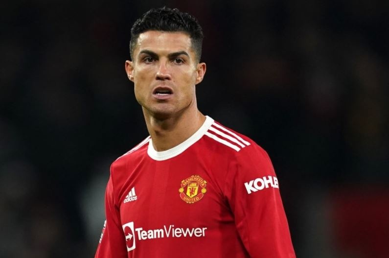 Ronaldo cai nhau voi Cassano hinh anh