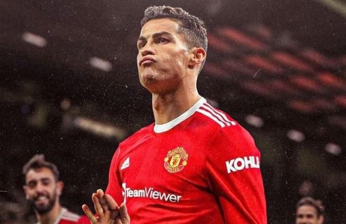 Ronaldo bo xa huyen thoai Pele ve thanh tich ghi ban hinh anh