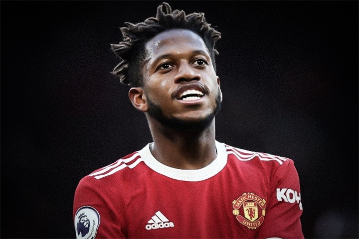 Doi hinh hay nhat vong 15 Premier League hinh anh