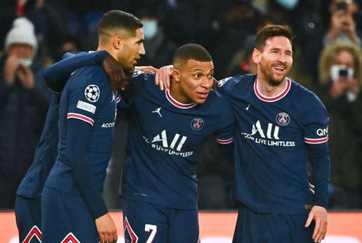 Mbappe pha ky luc cua Messi o Champions League hinh anh