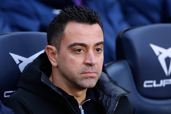 HLV Xavi: 'Toi dang rat buc' hinh anh