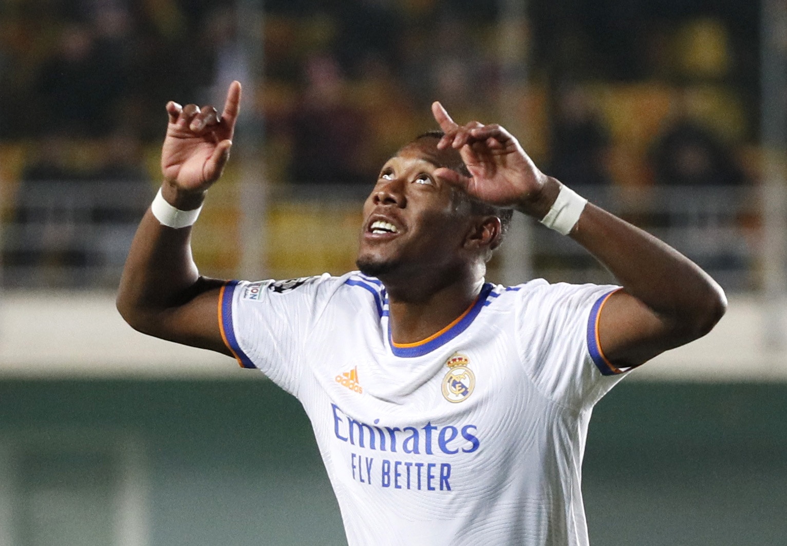 Doi hinh hay nhat vong bang Champions League anh 9