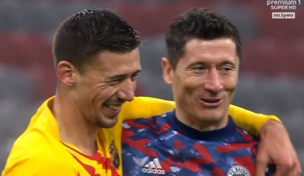 Lenglet giai thich khoanh khac cuoi dua voi Lewandowski anh 1