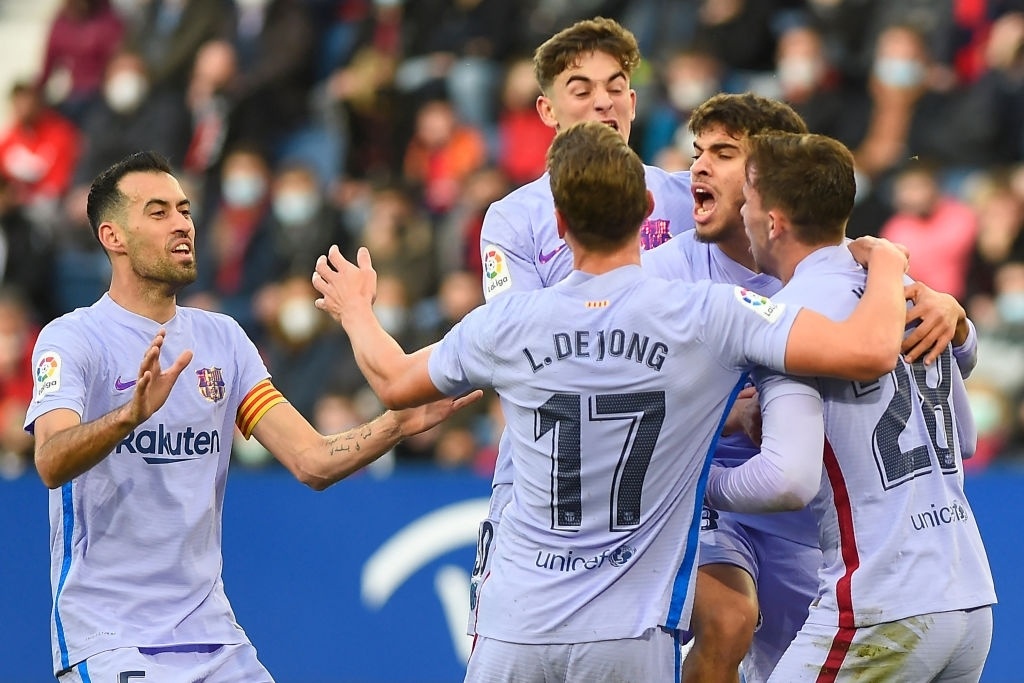 Barca gap Napoli anh 1