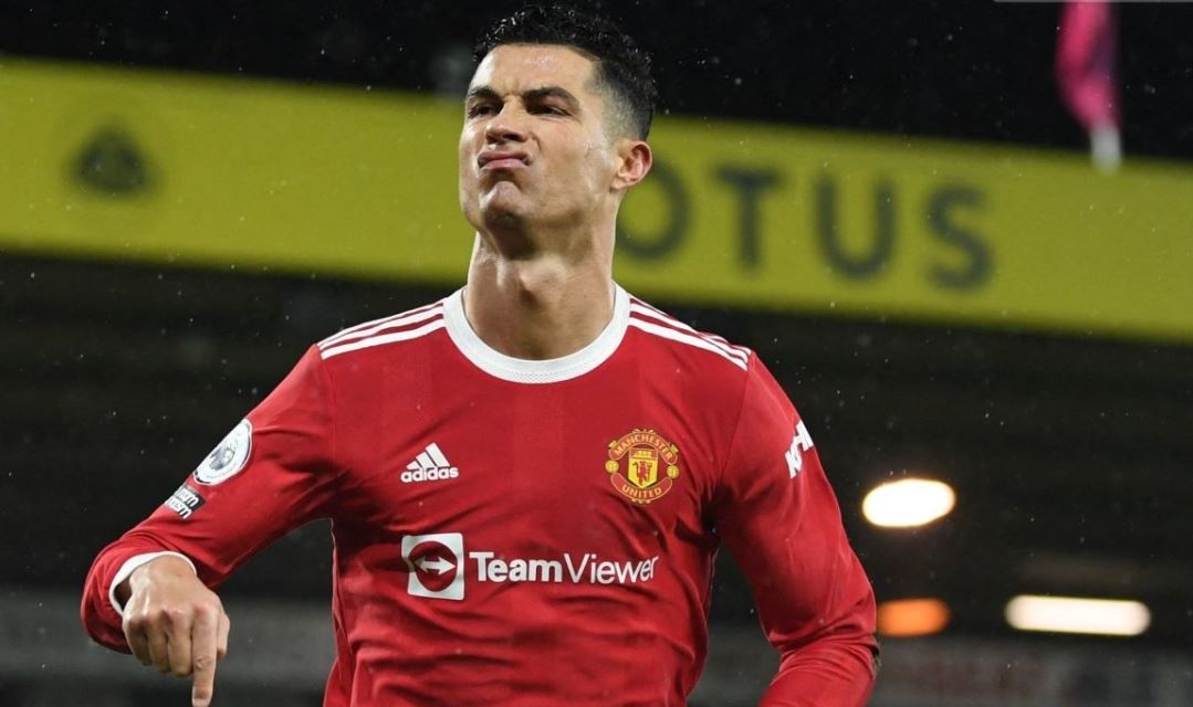 Ronaldo ghi ban giup Man Utd thang doi bet bang hinh anh