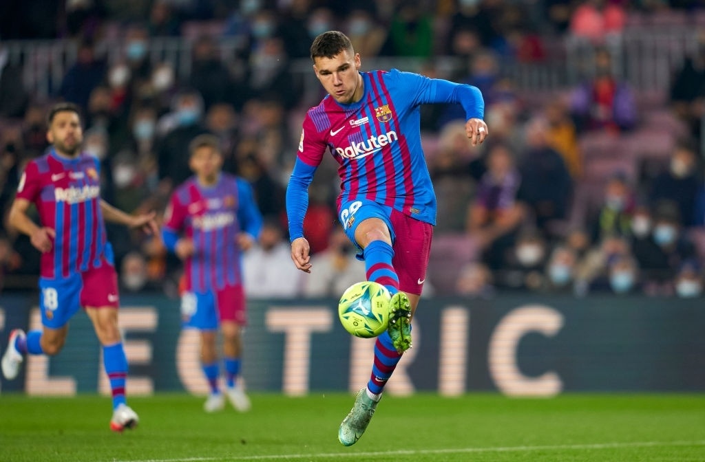 Barca dau Elche anh 2