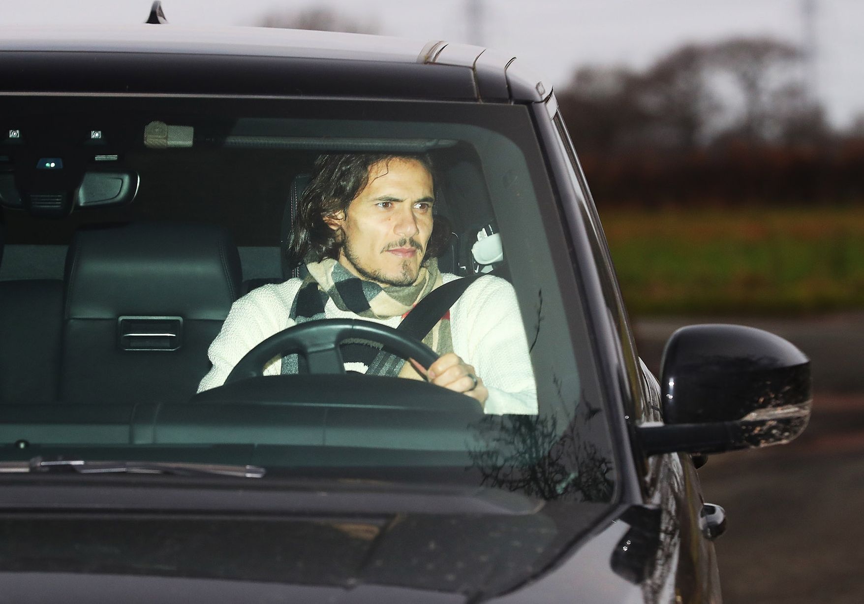 3 cau thu Man United phai roi san tap anh 8