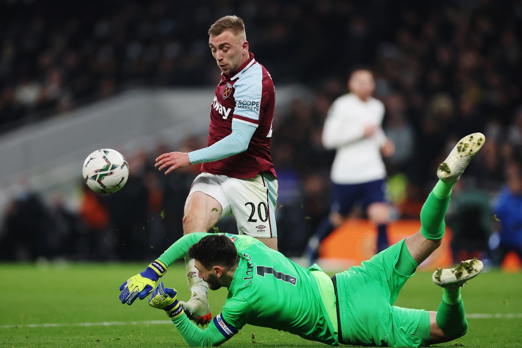 Tottenham dau West Ham anh 6