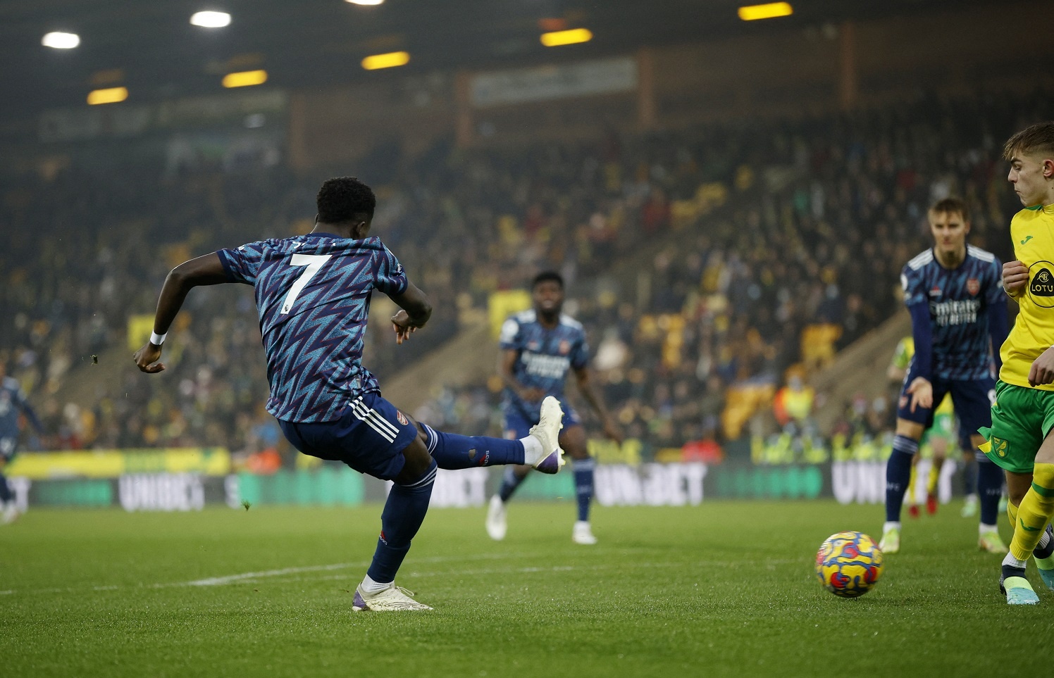 Arsenal dau Norwich anh 2