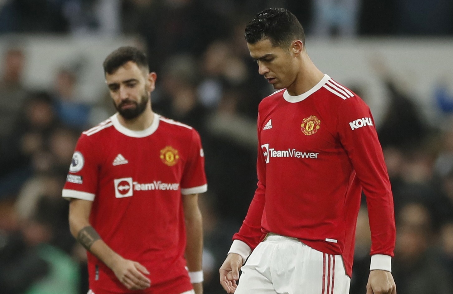 Neville: 'Cau thu MU chi chay lang xang' hinh anh