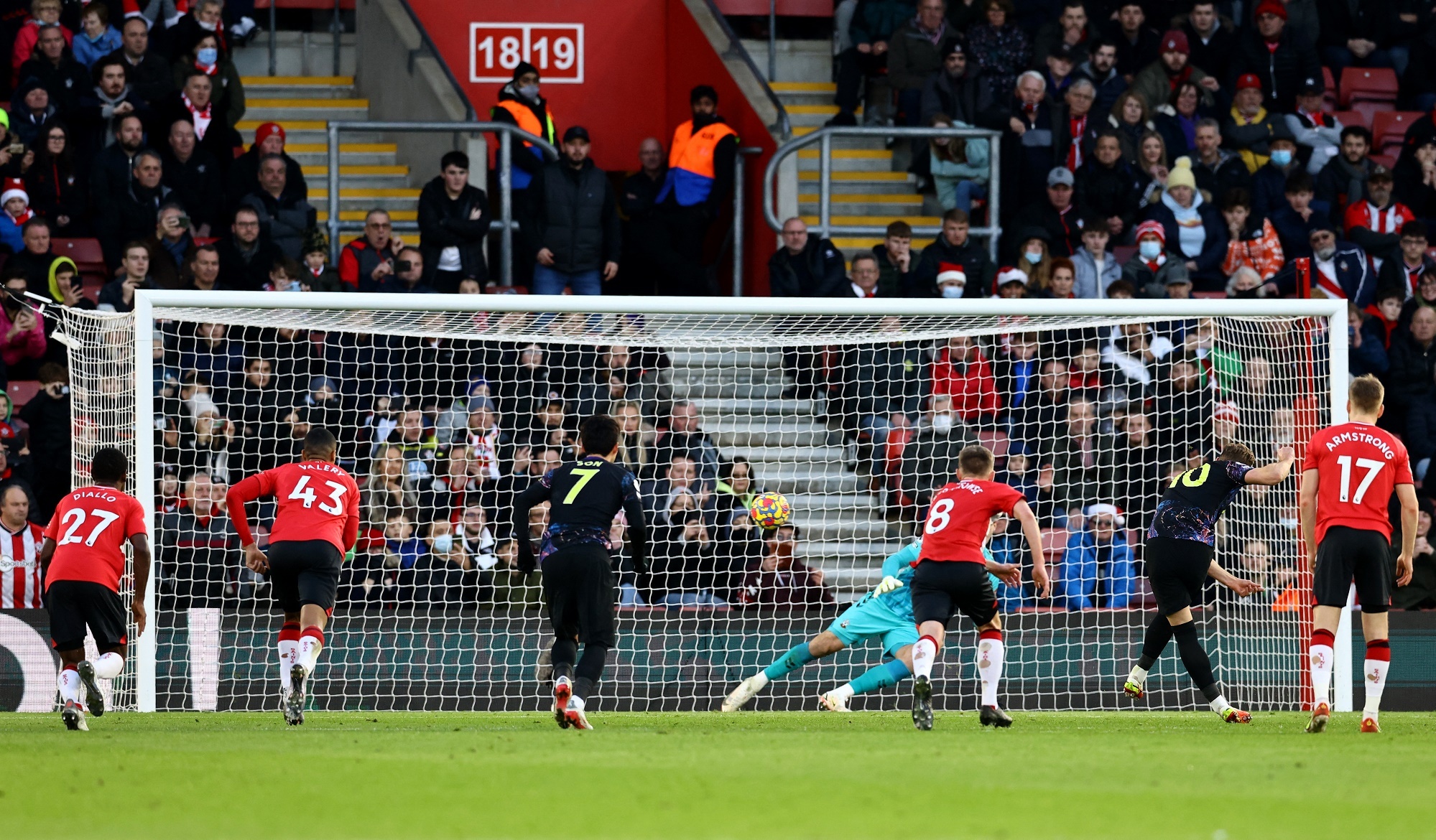 Tottenham dau Southampton anh 7