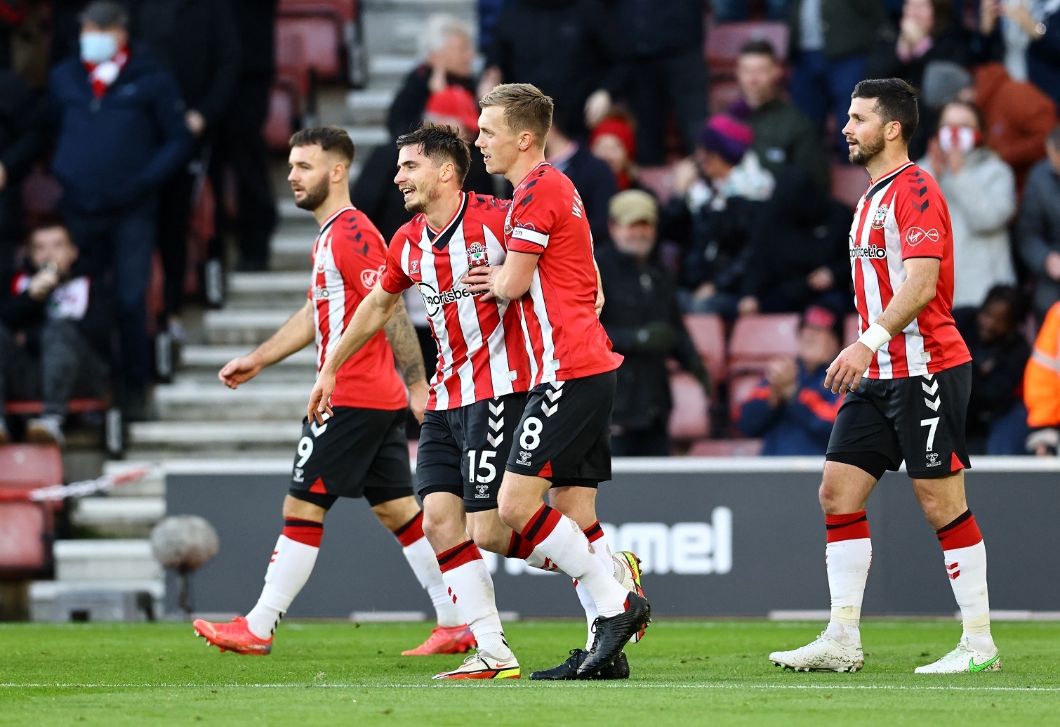 Tottenham dau Southampton anh 4