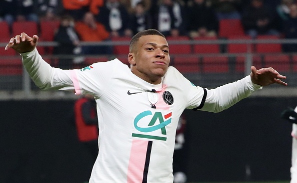 Mbappe: 'Gio toi chi nghi den viec danh bai Real Madrid' hinh anh