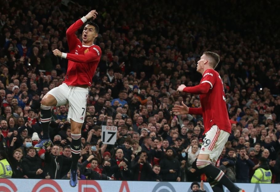 Ronaldo tao thong ke an tuong trong nam 2021 hinh anh