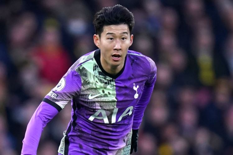 Tottenham gianh 3 diem o phut 90+6 hinh anh