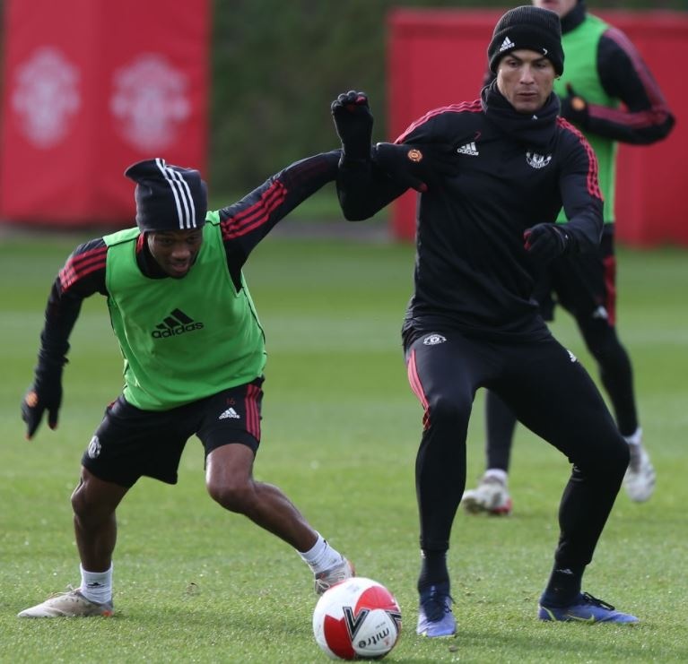 Lindelof tro lai anh 6