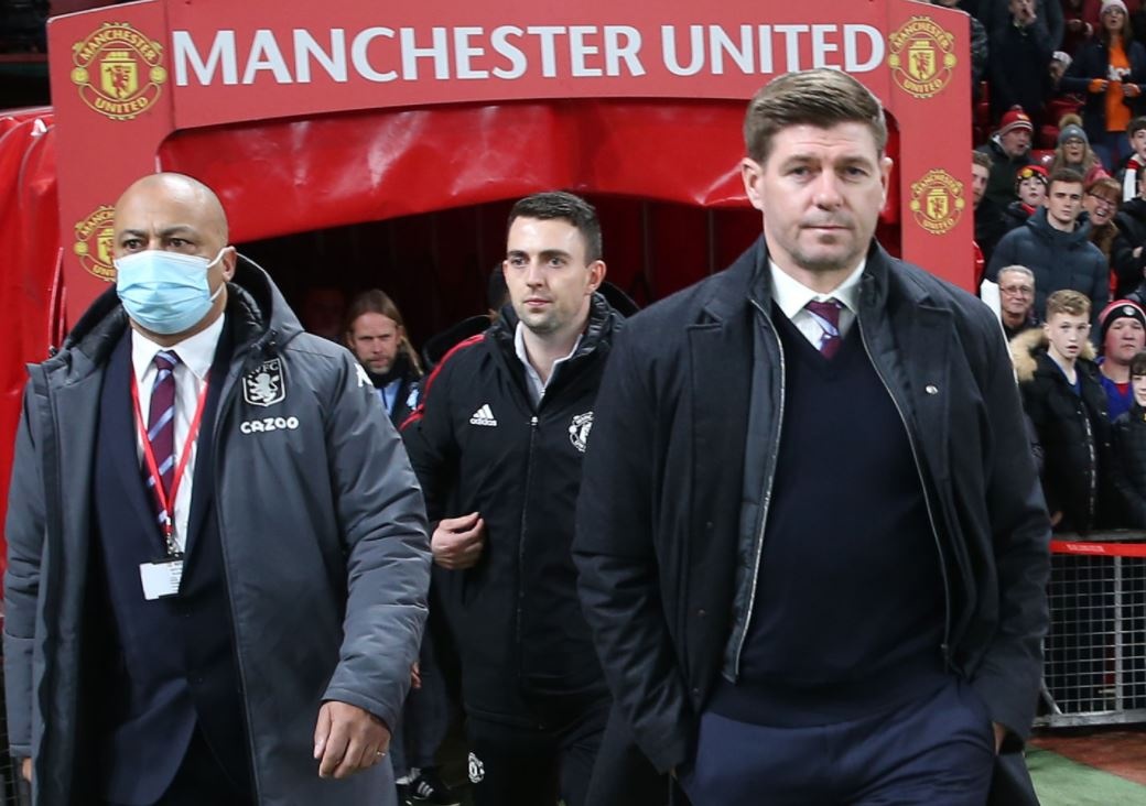 Gerrard bi che nhao anh 1