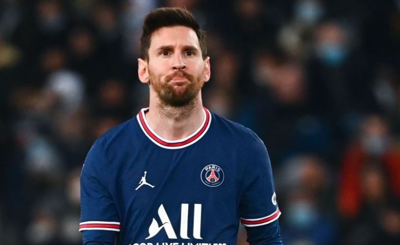 Ronaldo, Messi gach ten nhau o la phieu The Best hinh anh