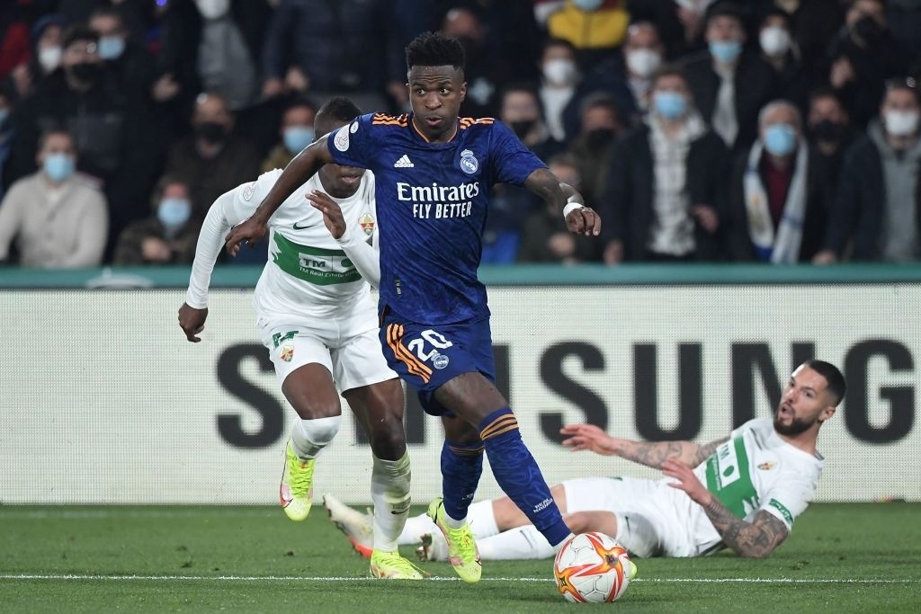 Real Madrid dau Elche anh 4