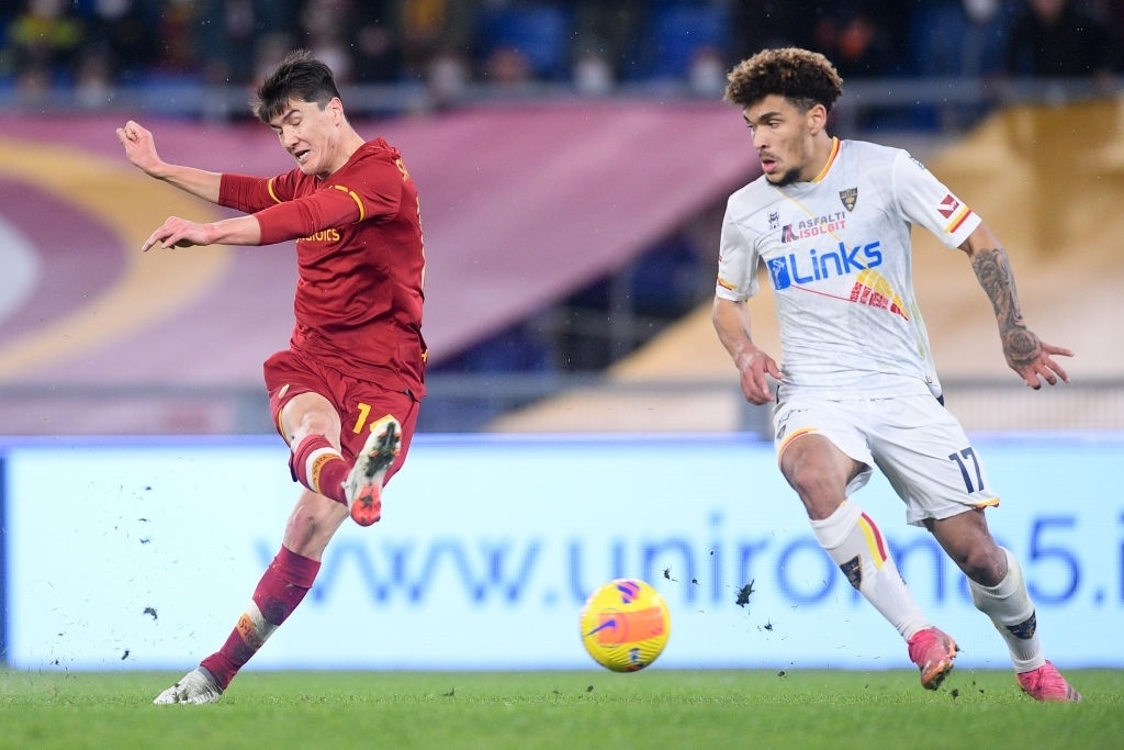 Roma vao tu ket cup quoc gia anh 6