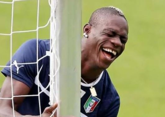 Balotelli sap tro lai tuyen Italy hinh anh