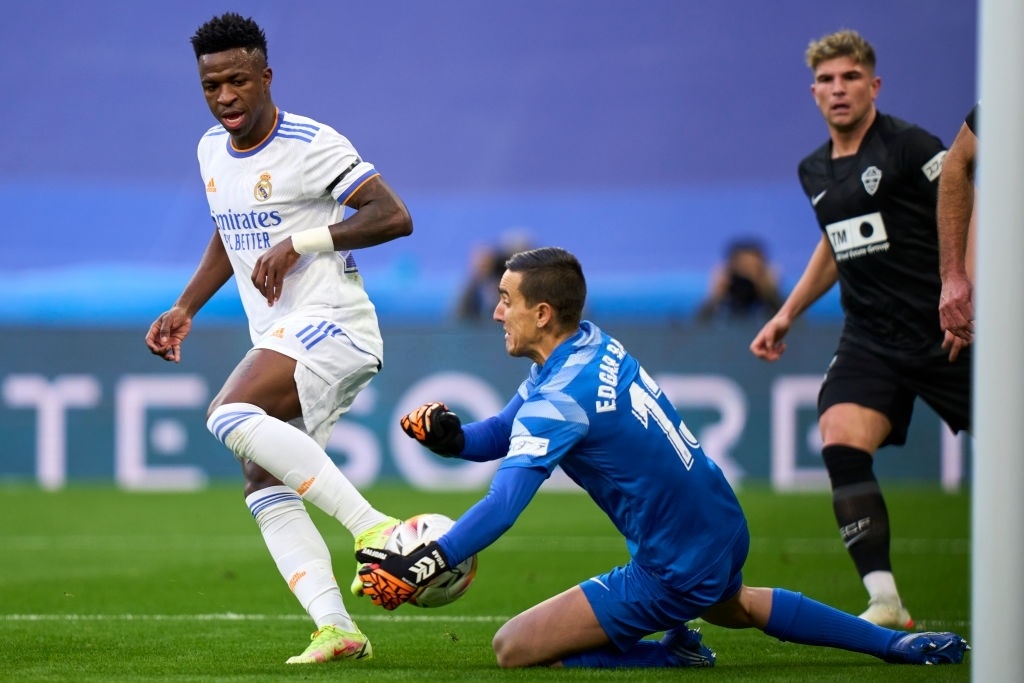 Real thoat thua o phut 90+2 anh 1