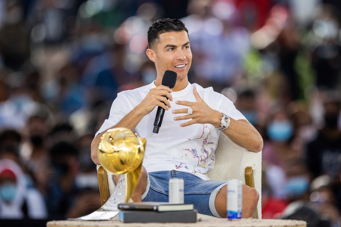 Ronaldo nhan giai thuong o Dubai anh 6