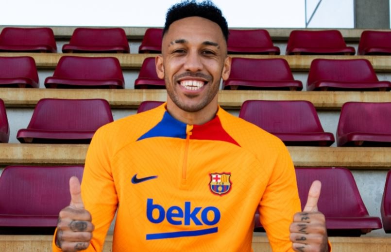 Dieu khoan cham dut trong hop dong cua Aubameyang voi Barca hinh anh
