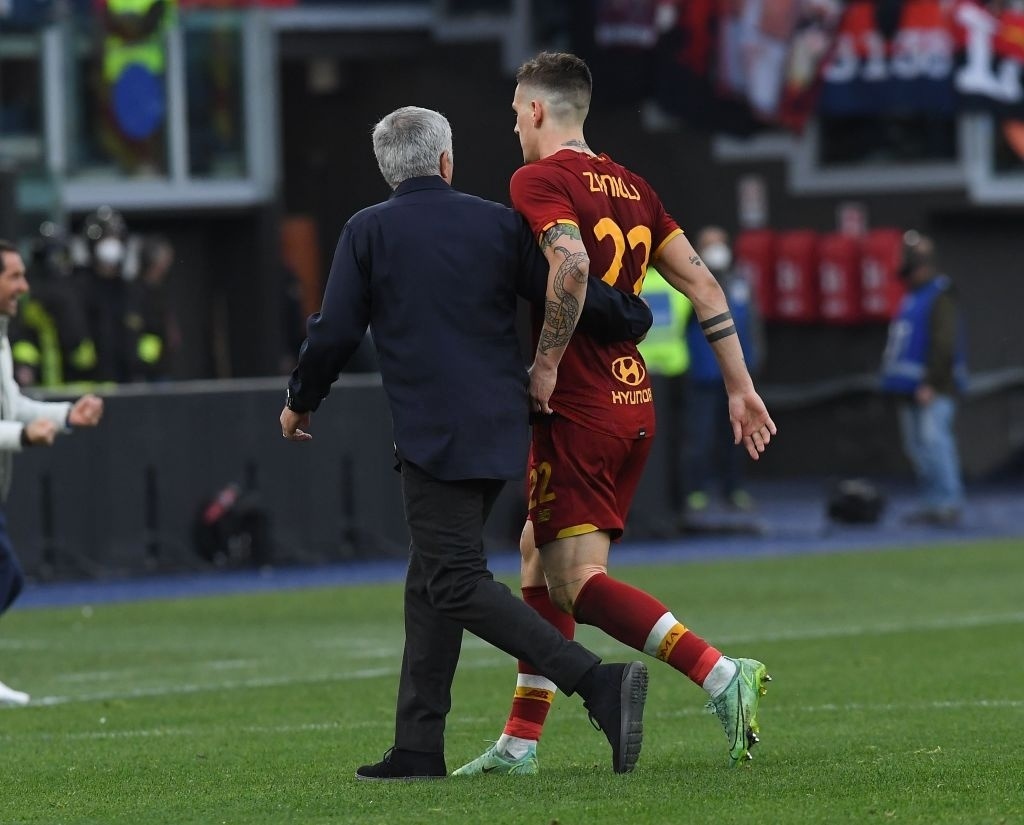 Mourinho chi trich trong tai anh 5