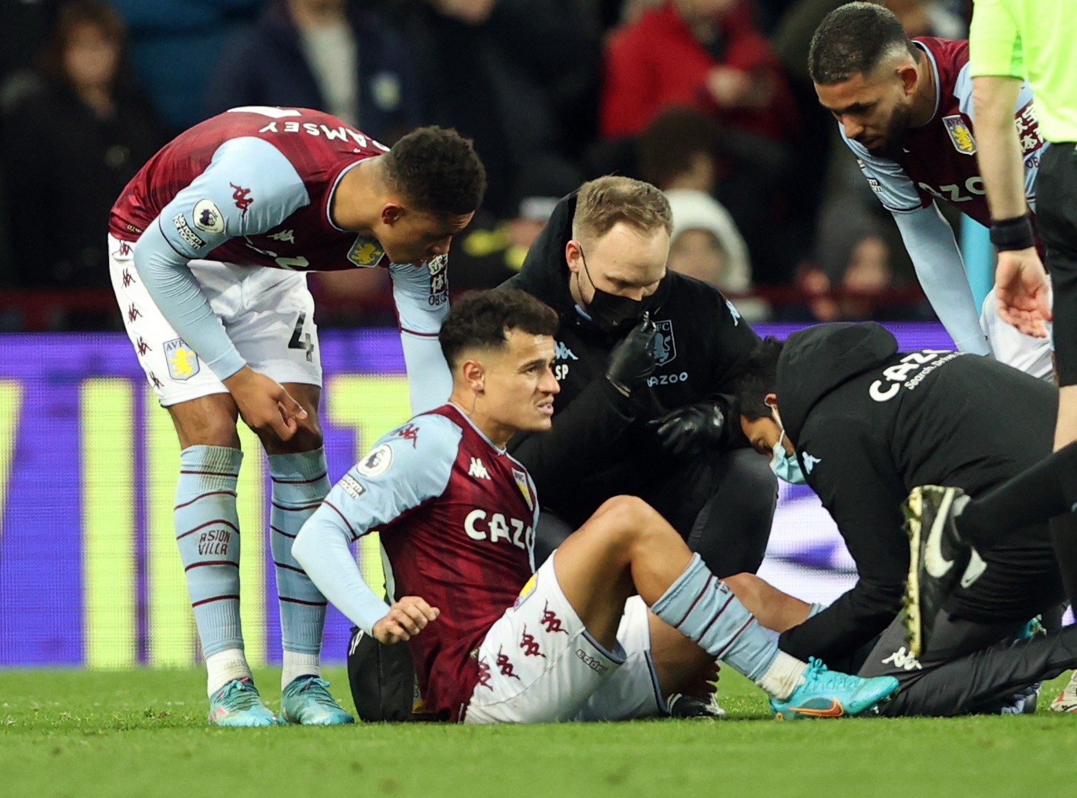 Coutinho toa sang anh 8