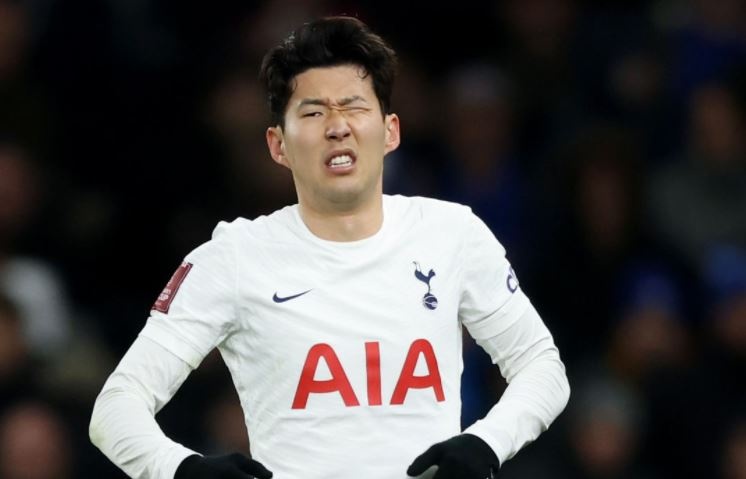Tottenham thua nguoc Southampton trong 4 phut hinh anh