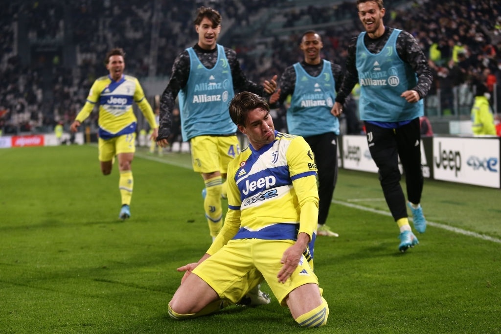 Juventus vao ban ket Cup Quoc gia anh 3