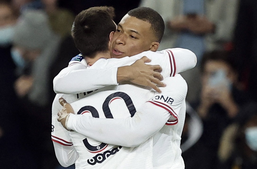 Messi, Mbappe phoi hop ghi ban o phut 90+3 hinh anh