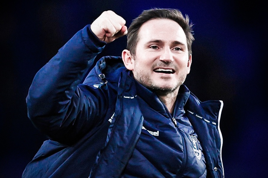 Ba hoc tro cua Lampard vao doi hinh hay nhat vong 25 Premier League hinh anh