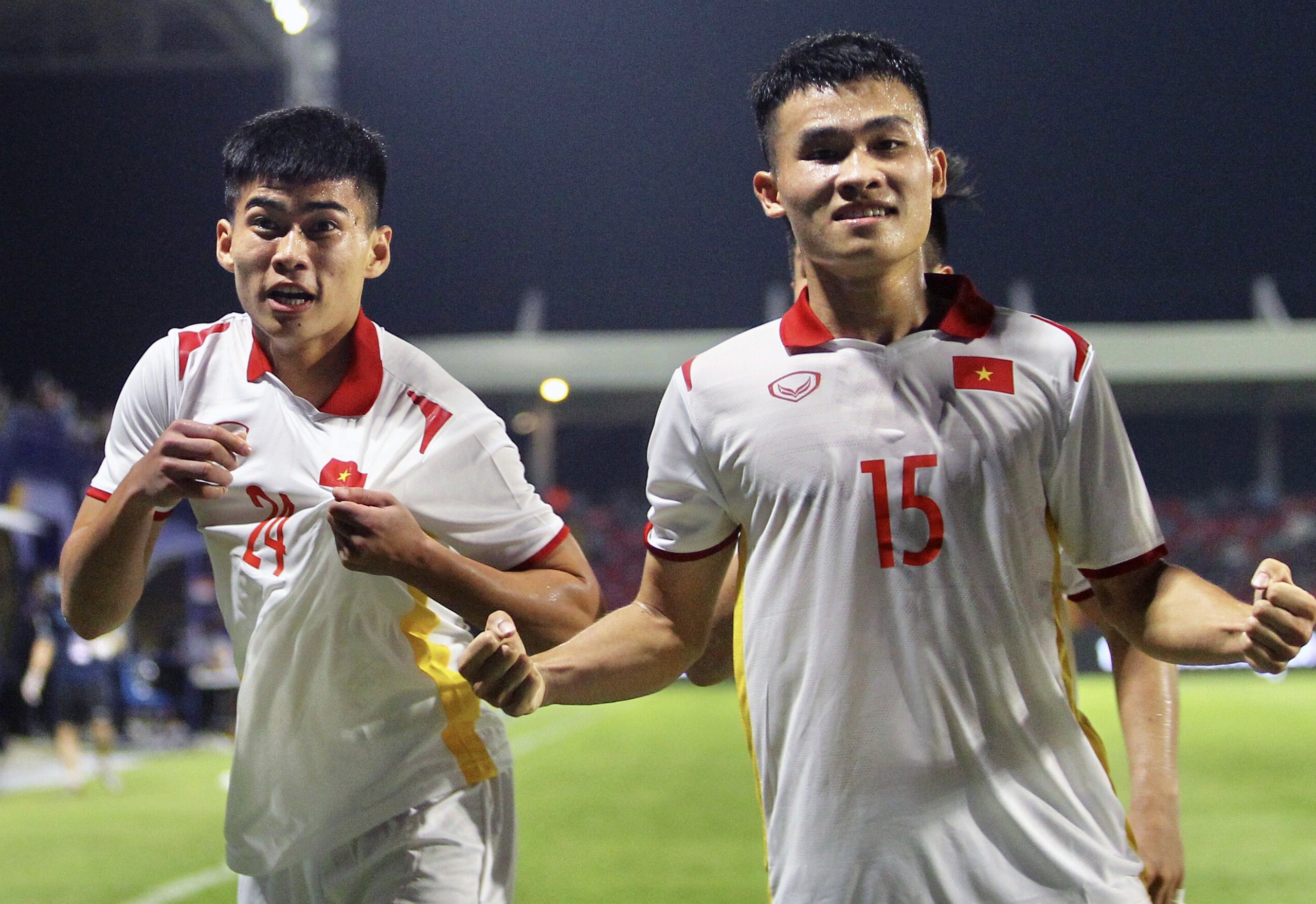 Man “chao hoi” khoang dat cua U23 Viet Nam anh 1