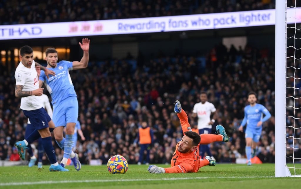 Tottenham dau Man City anh 11